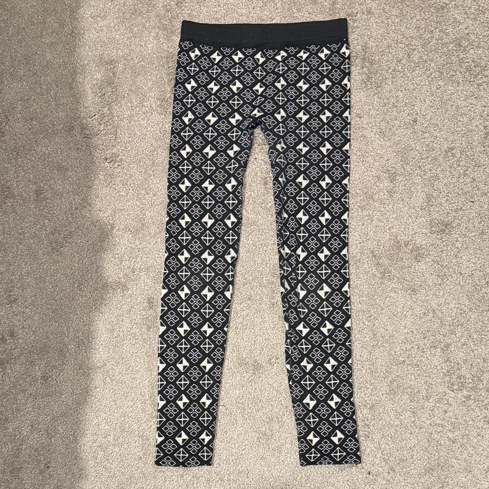 Women’s Geometric Patterned Leggings - Black and White
